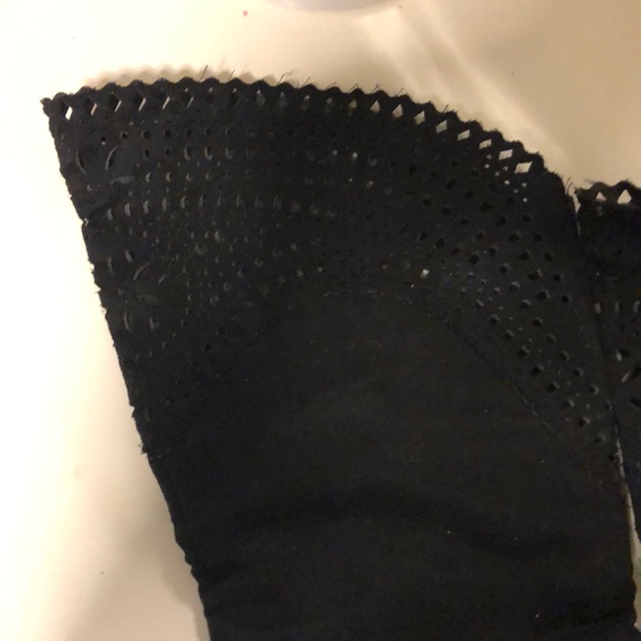 Black boots - Picture 2 of 3